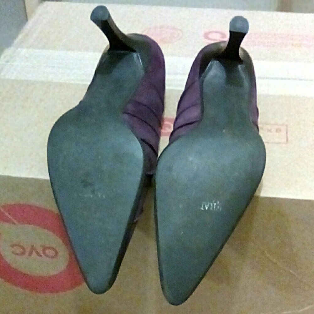 Shoes - Picture 3 of 3